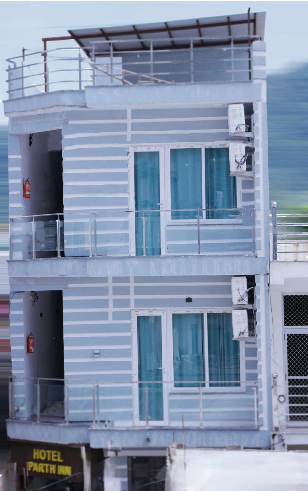 רישיקש Hotel Parth Inn מראה חיצוני תמונה