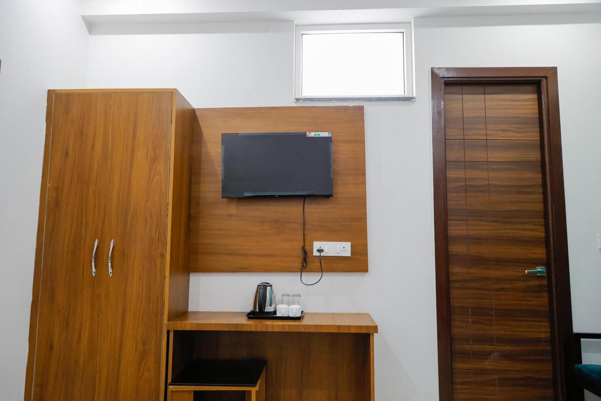 רישיקש Hotel Parth Inn מראה חיצוני תמונה