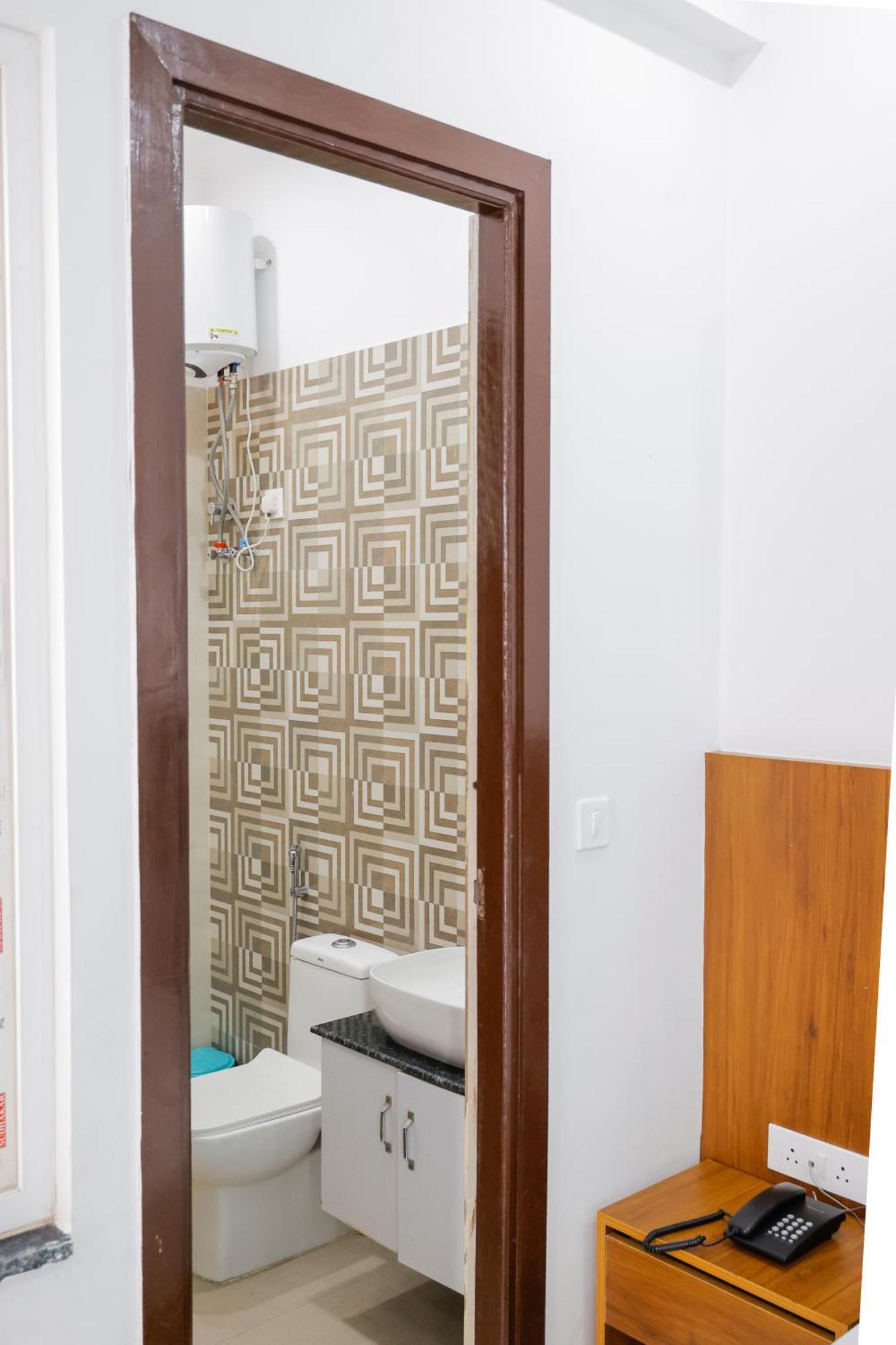 רישיקש Hotel Parth Inn מראה חיצוני תמונה