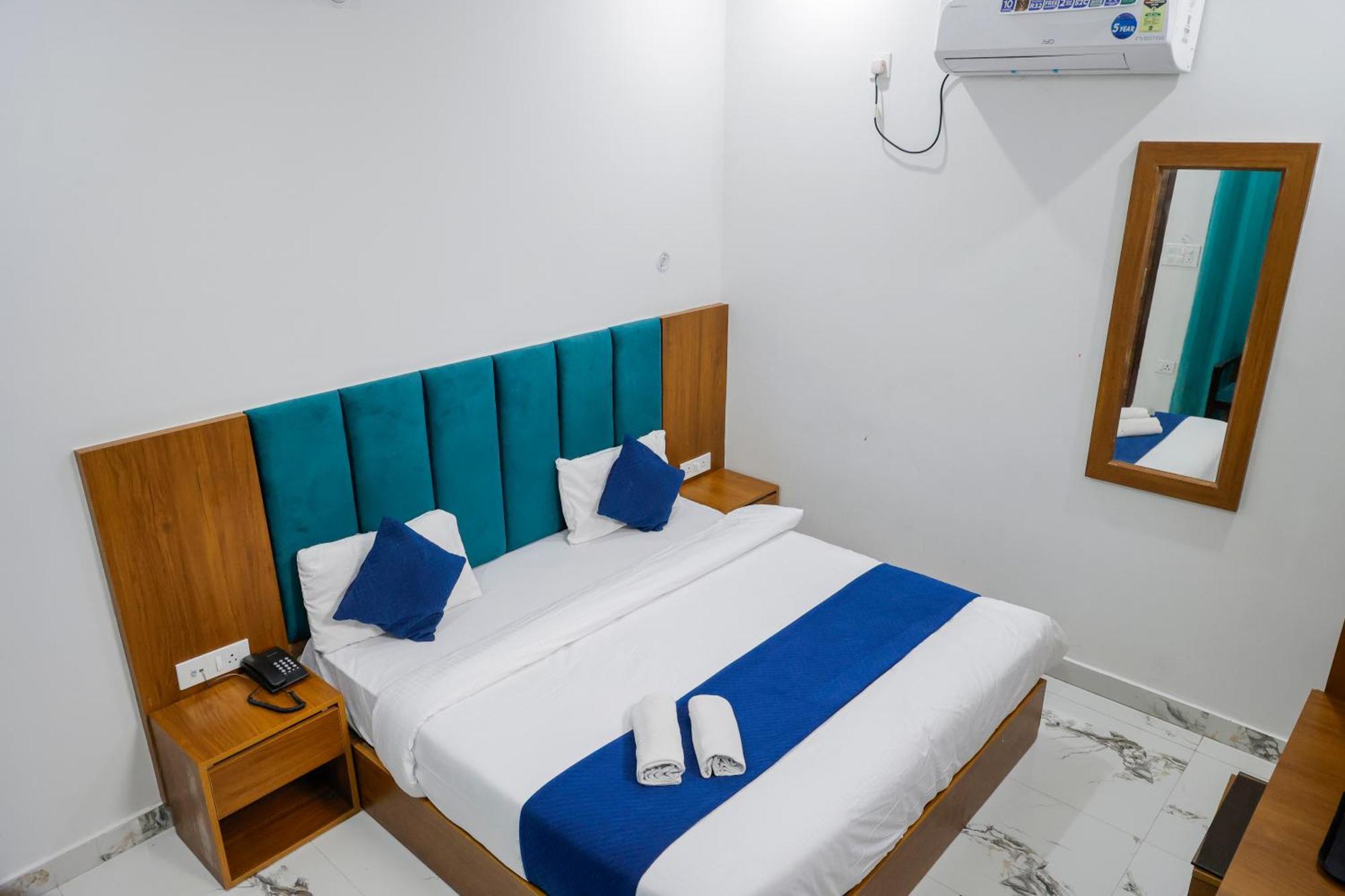 רישיקש Hotel Parth Inn מראה חיצוני תמונה