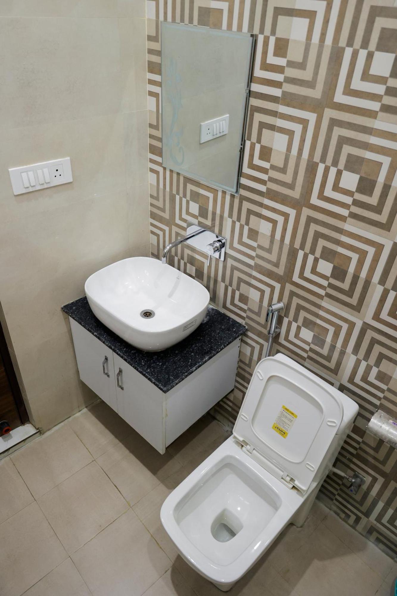 רישיקש Hotel Parth Inn מראה חיצוני תמונה