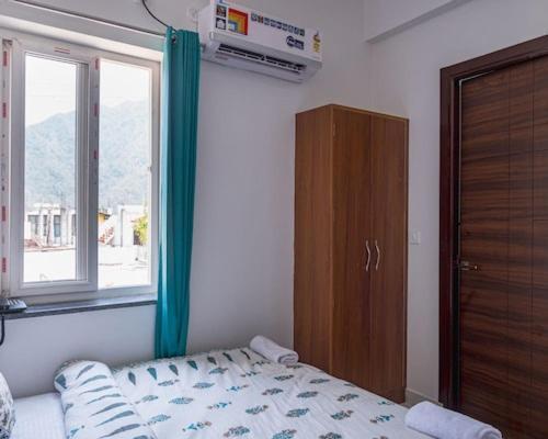 רישיקש Hotel Parth Inn מראה חיצוני תמונה